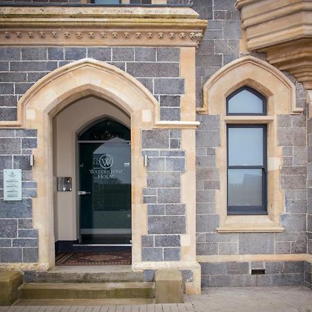 Apartment 8 Waterstone House - Luxury Apartment, Sea Views, Pet Friendly Tenby Exterior photo